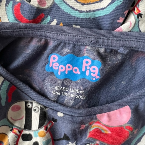 Next Peppa Pig: Long Sleeve Peppa Rainbow pattern Girls Dress: Size 2-3 years - Picture 4 of 4